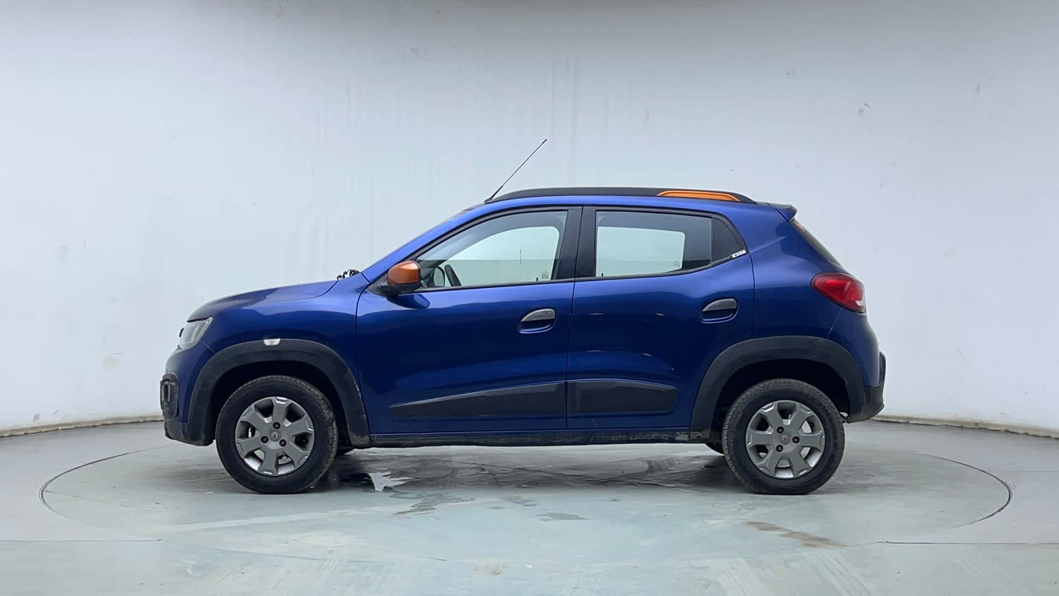 Used 2018 Renault Kwid CLIMBER 1.0 Petrol Manual exterior LEFT SIDE VIEW