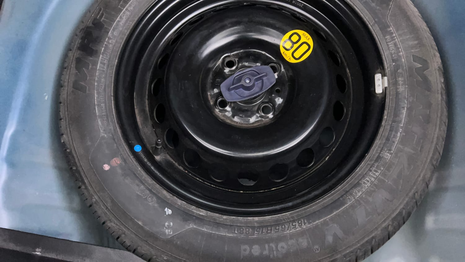 Used 2020 Maruti Suzuki Baleno Zeta Petrol Manual tyres SPARE TYRE VIEW