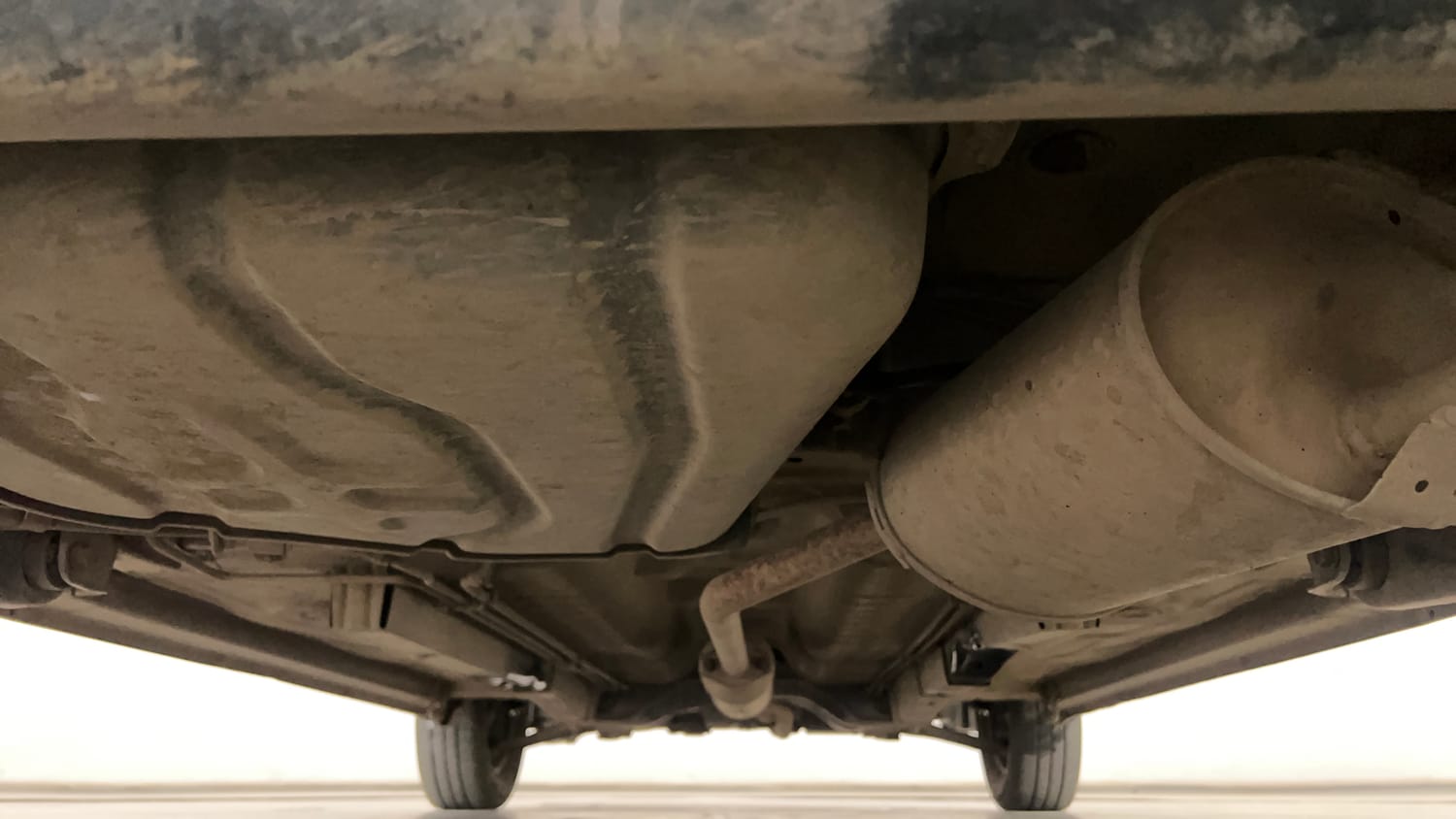 Used 2014 Maruti Suzuki Wagon R LXI CNG Cng Manual extra REAR UNDERBODY VIEW (TAKEN FROM REAR)