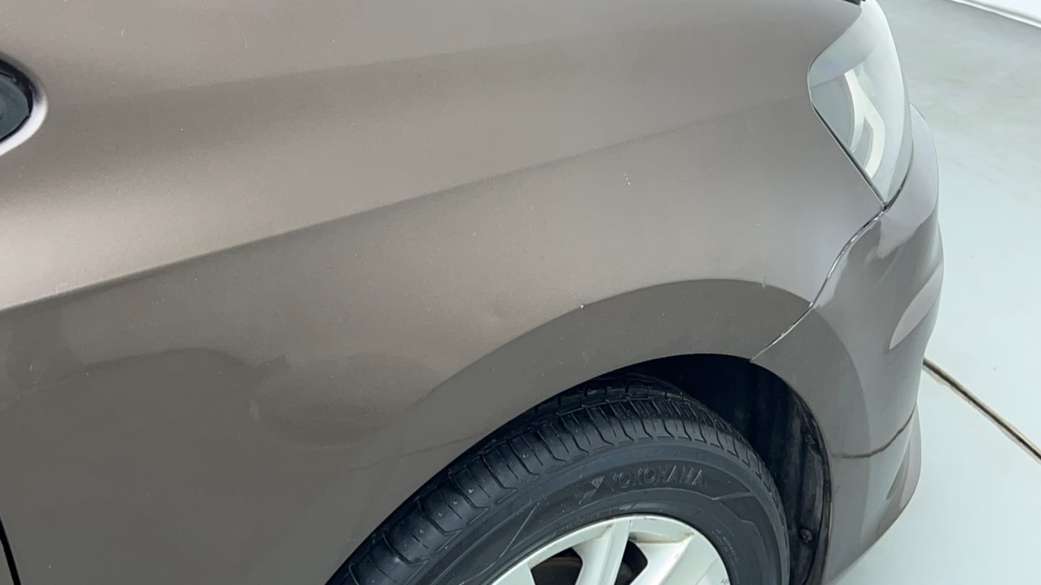 Used 2016 Volkswagen Vento Highline Petrol AT Petrol Automatic dents MINOR DENT