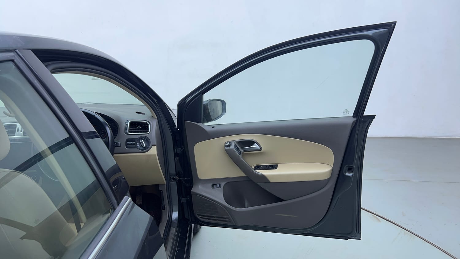 Used 2016 Volkswagen Vento Highline Petrol AT Petrol Automatic interior RIGHT FRONT DOOR OPEN VIEW