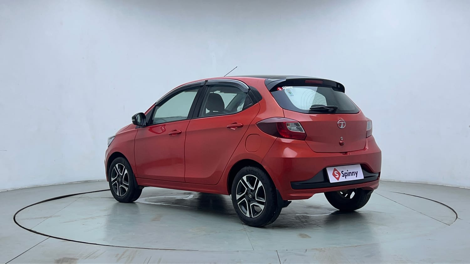 Used 2020 Tata Tiago XZA Plus Dual Tone Petrol Automatic exterior LEFT REAR CORNER VIEW