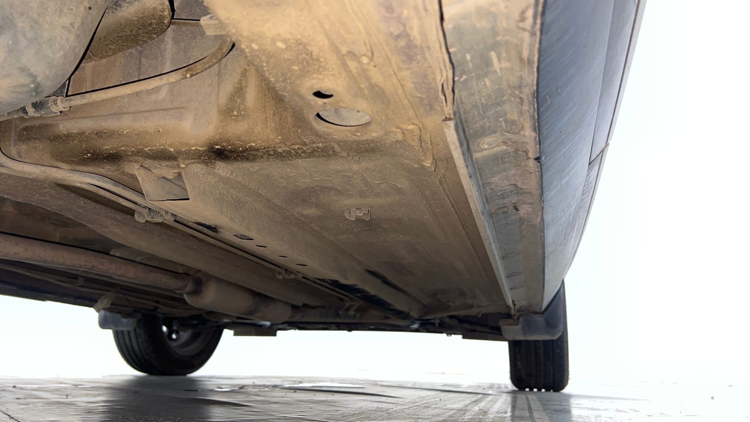 Used 2021 Nissan Magnite XV Premium Petrol + CNG(Outside Fitted) Cng Manual extra REAR RIGHT UNDERBODY VIEW