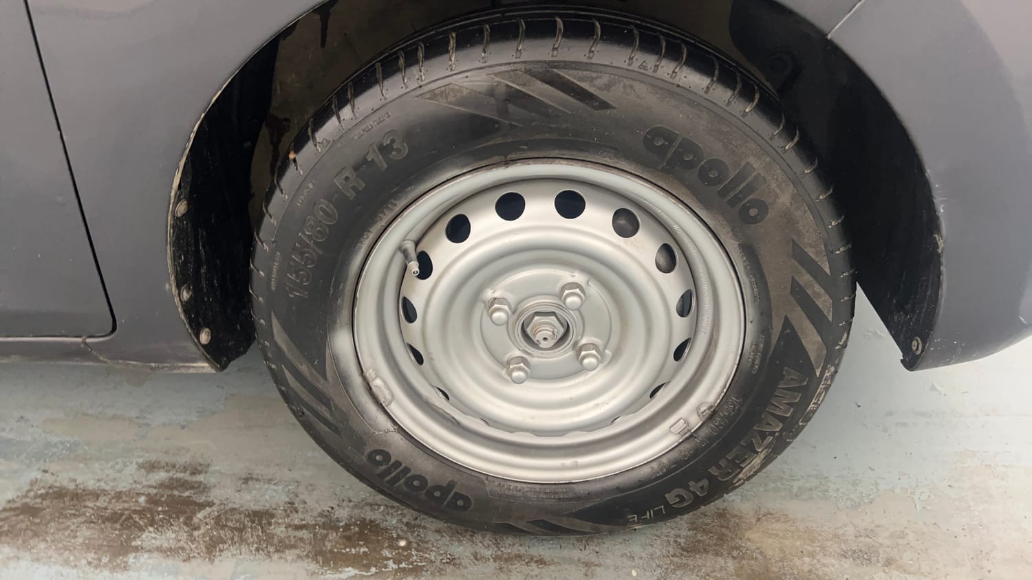 Used 2022 hyundai Santro Sportz Executive CNG Cng Manual tyres RIGHT FRONT TYRE RIM VIEW