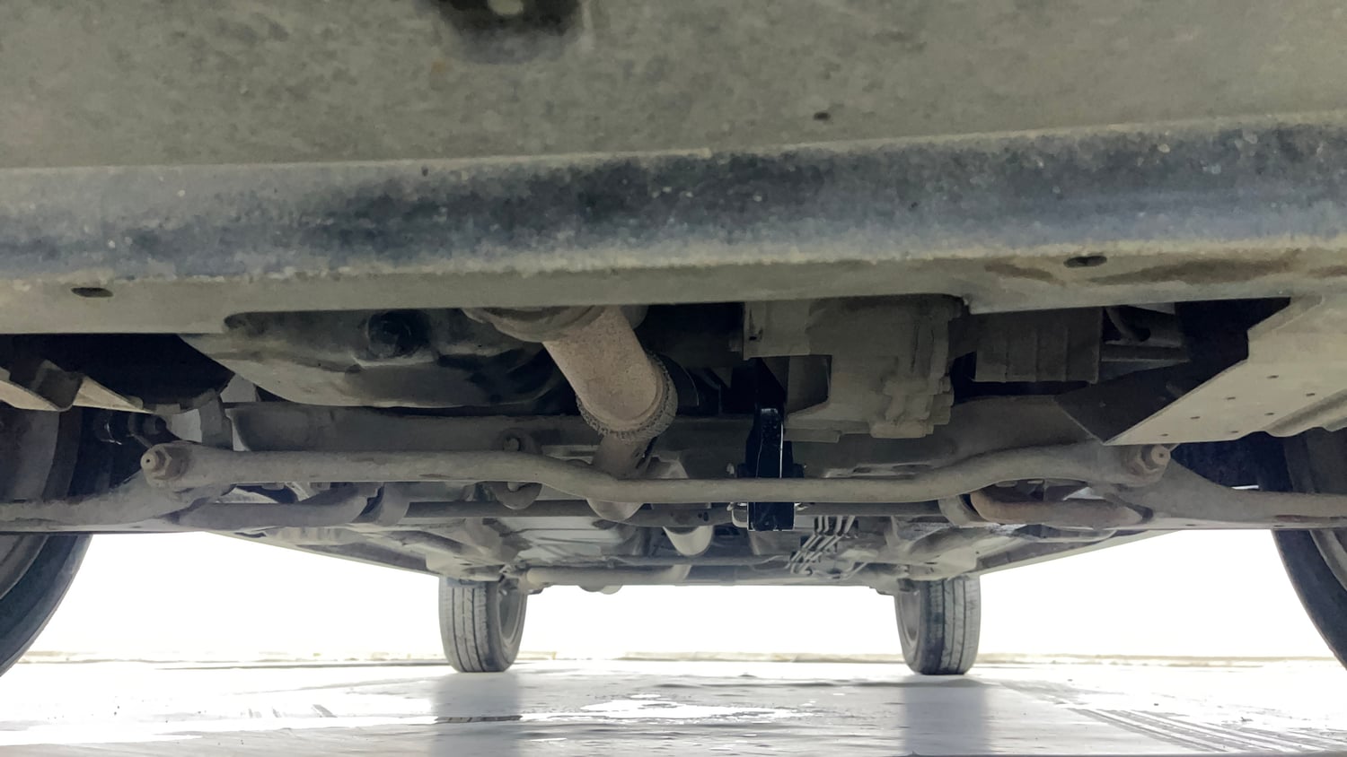 Used 2021 Tata Tigor XZA Plus Petrol Automatic extra FRONT LEFT UNDERBODY VIEW