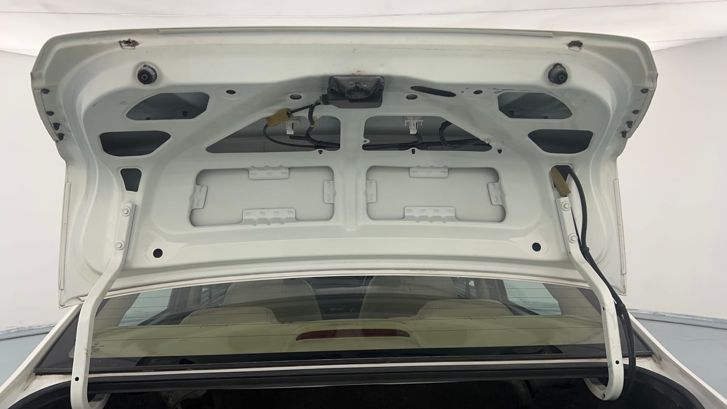 Used 2019 Honda Amaze 1.2 V MT Petrol Petrol Manual interior DICKY DOOR OPEN VIEW
