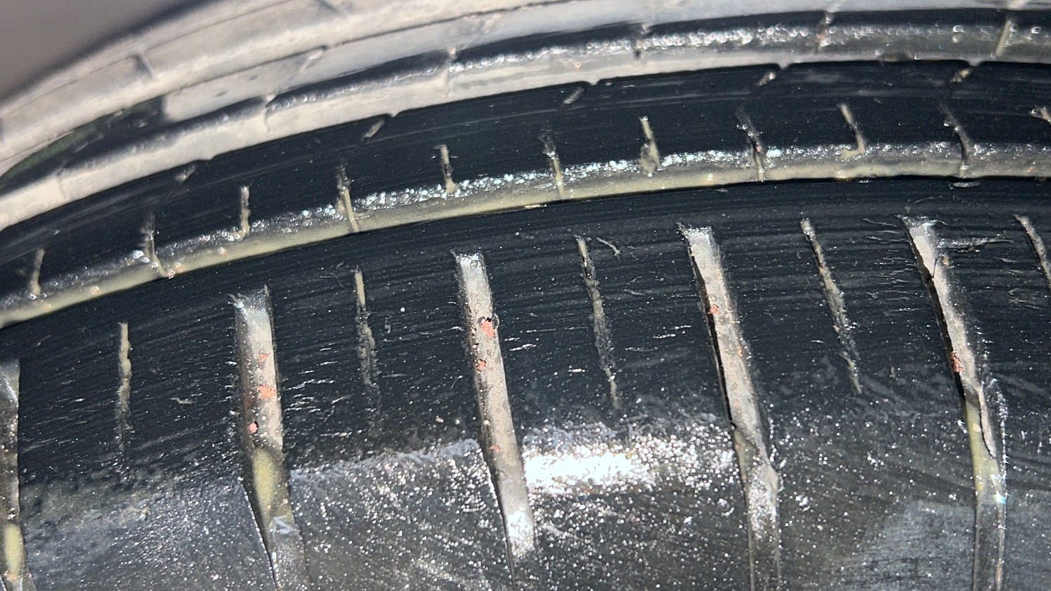 Used 2018 Maruti Suzuki Ciaz Sigma 1.4 MT Petrol Manual tyres RIGHT FRONT TYRE TREAD VIEW