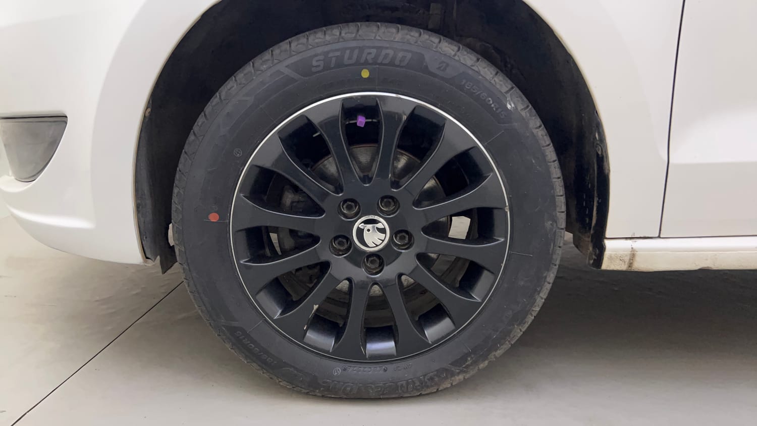 Used 2016 Skoda Rapid 1.5 TDI CR Style Plus AT Diesel Automatic tyres LEFT FRONT TYRE RIM VIEW
