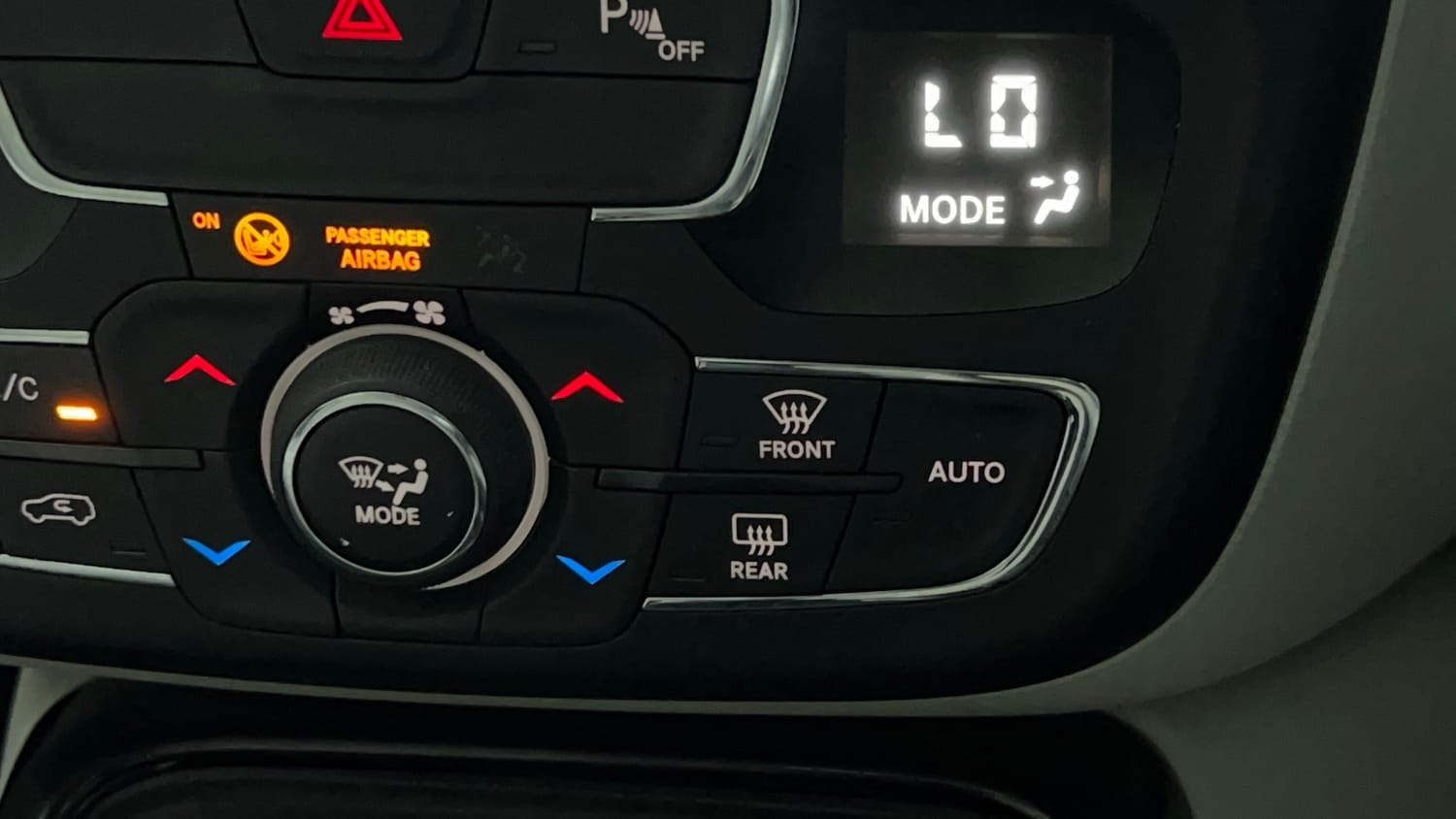 Used 2020 Jeep Compass Sport Plus 1.4 Petrol Petrol Manual top_features Rear defogger