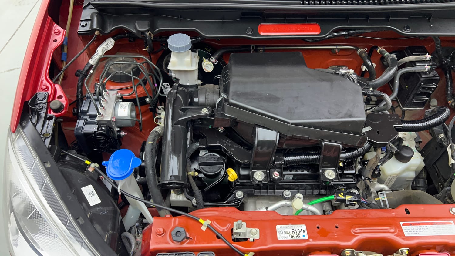 Used 2024 Maruti Suzuki Alto K10 VXi AGS Petrol Automatic engine ENGINE RIGHT SIDE VIEW