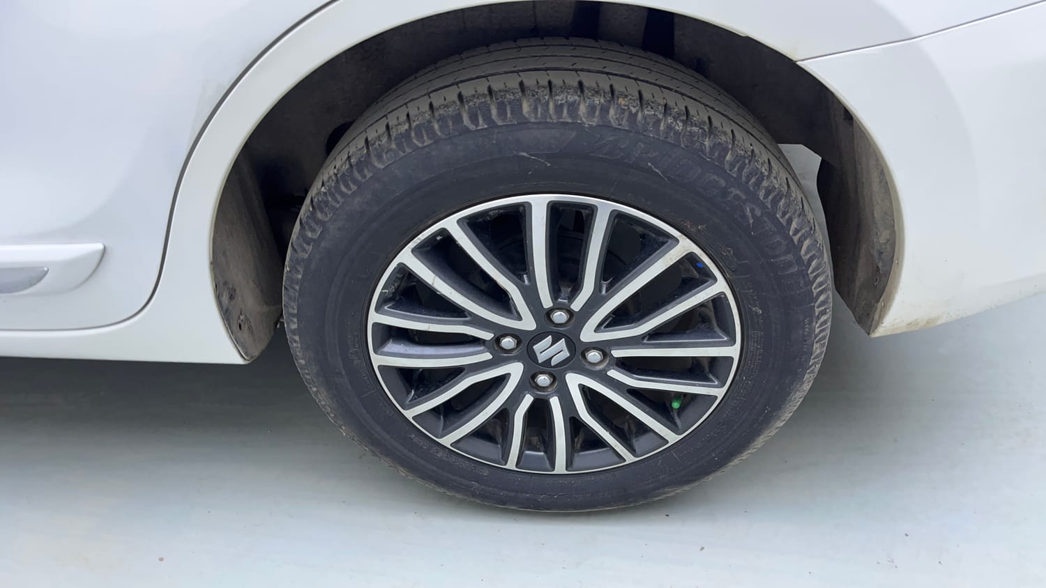 Used 2018 Maruti Suzuki Dzire ZXi Plus AMT Petrol Automatic tyres LEFT REAR TYRE RIM VIEW