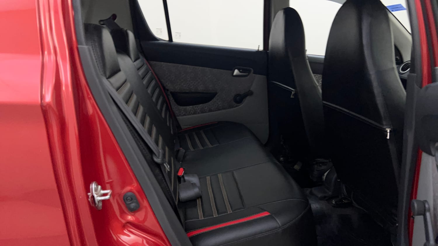 Used 2016 Maruti Suzuki Alto 800 VXi Petrol Manual interior RIGHT SIDE REAR DOOR CABIN VIEW
