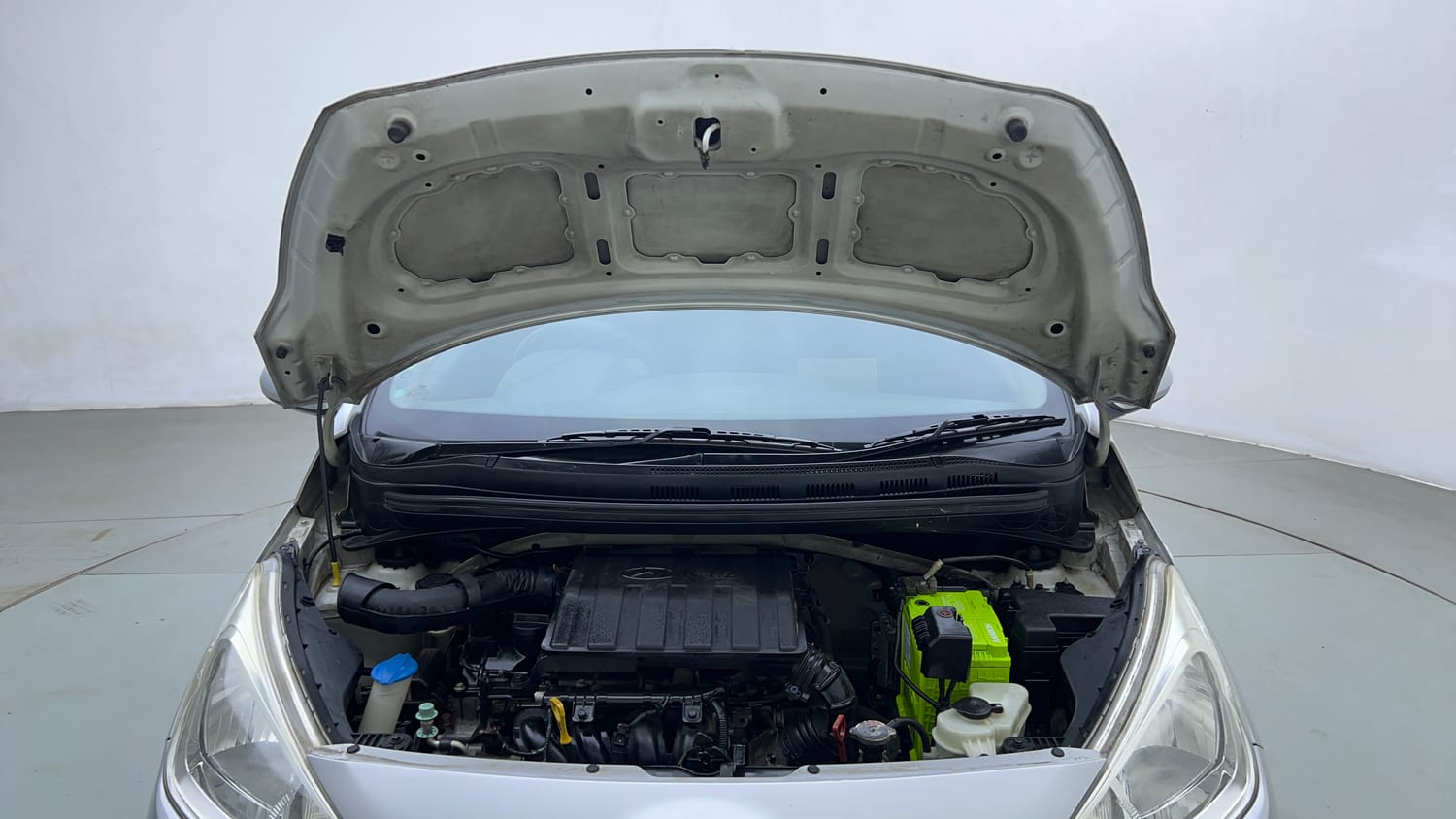 Used 2017 Hyundai Grand i10 Magna AT 1.2 Kappa VTVT Petrol Automatic engine ENGINE & BONNET OPEN FRONT VIEW