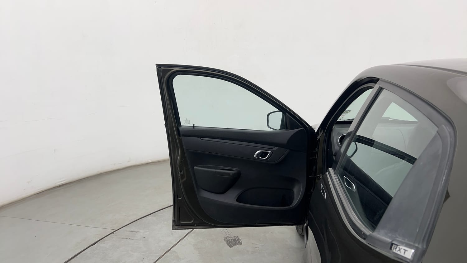 Used 2019 Renault Kwid RXT (O) 1.0 SCE Edition Petrol Manual interior LEFT FRONT DOOR OPEN VIEW