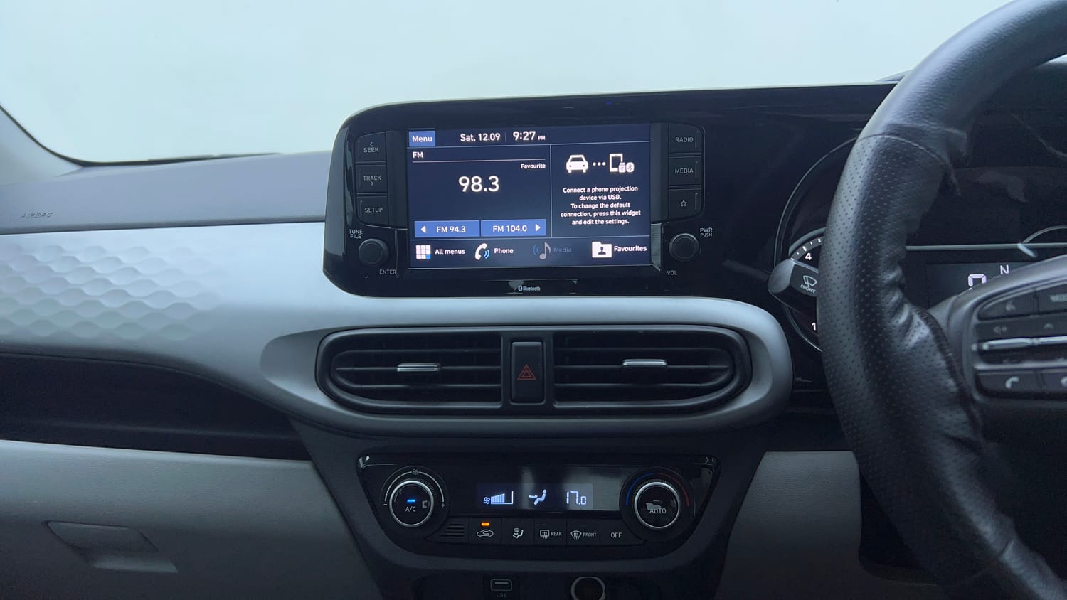 Used 2022 Hyundai Grand i10 Nios Sportz AMT 1.2 Kappa VTVT Petrol Automatic top_features Integrated (in-dash) music system