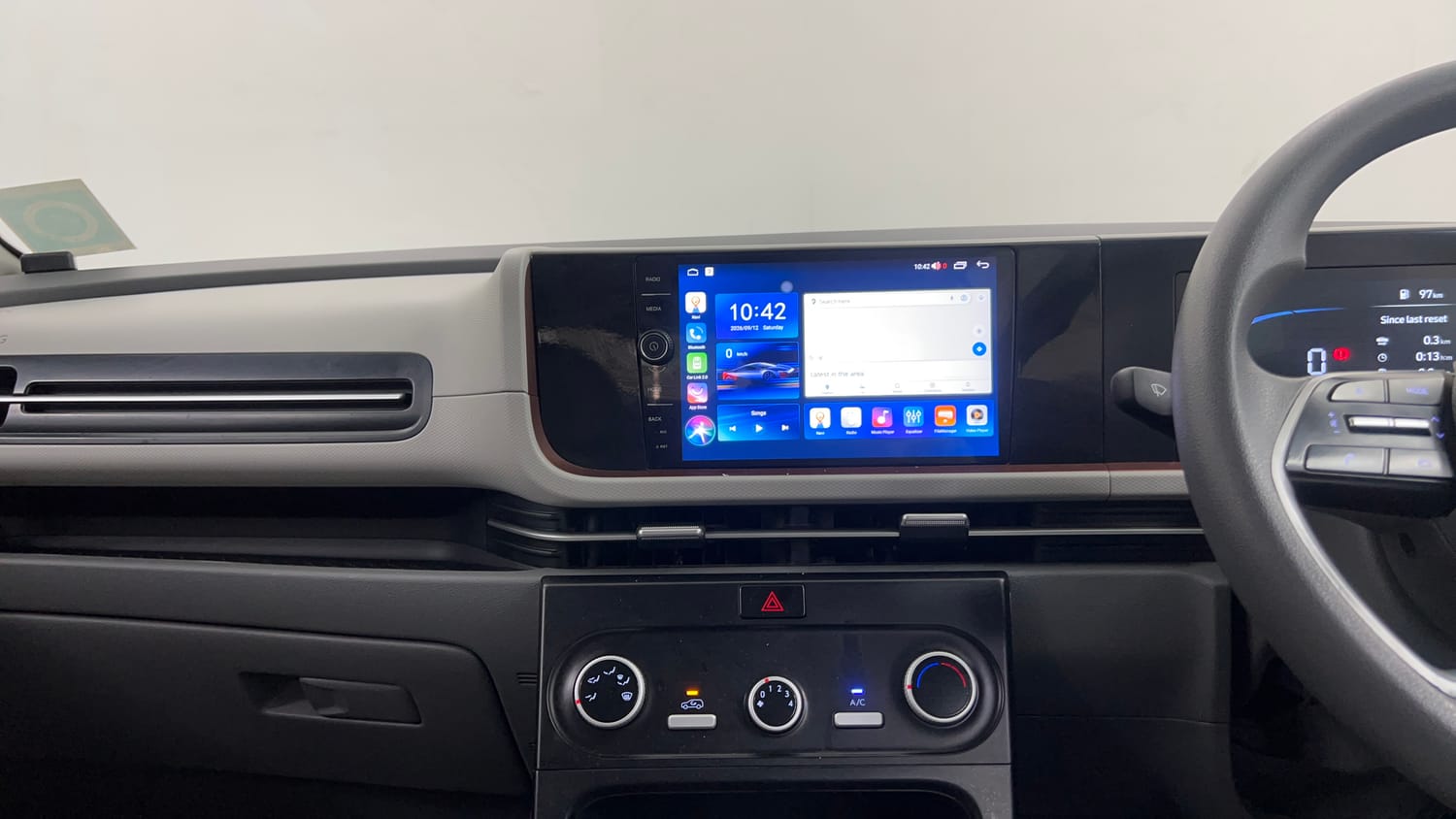 Used 2024 Hyundai Creta 1.5 MPi Petrol MT E Petrol Manual interior MUSIC SYSTEM & AC CONTROL VIEW