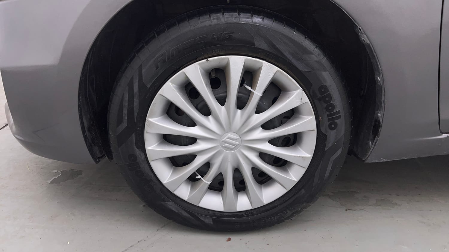 Used 2018 Maruti Suzuki Ciaz Sigma 1.4 MT Petrol Manual tyres LEFT FRONT TYRE RIM VIEW