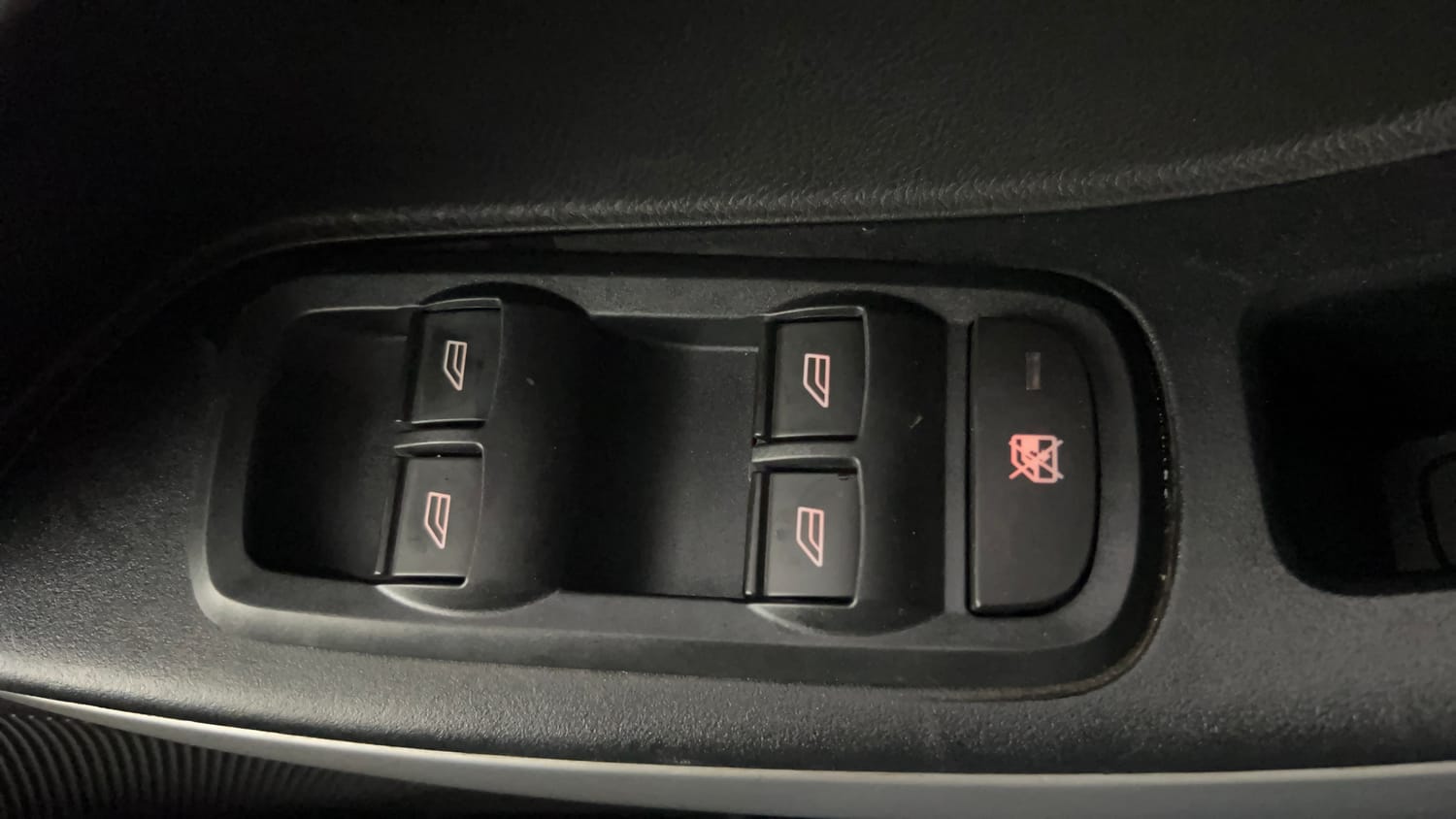 Used 2018 Ford Figo Trend 1.2 Ti-VCT Petrol Manual top_features Power windows