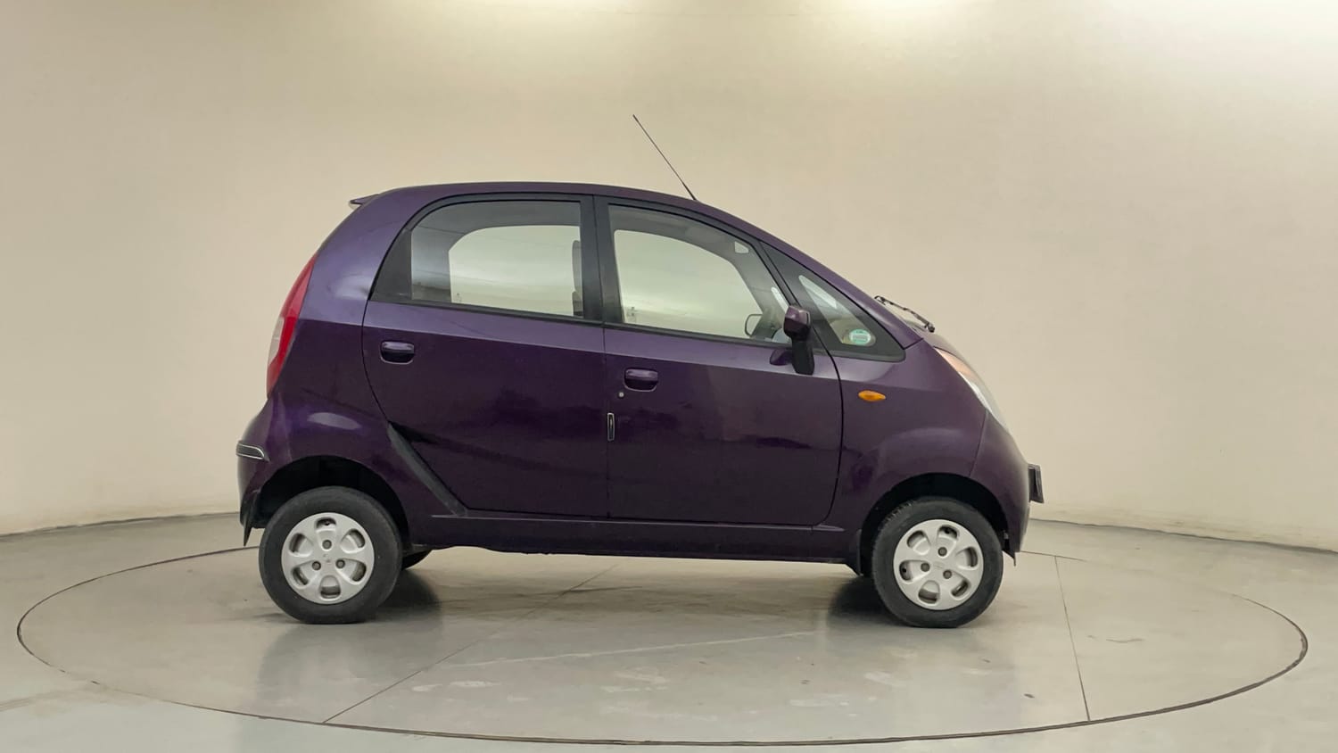 Used 2015 Tata Nano Twist XT Petrol Manual exterior RIGHT SIDE VIEW