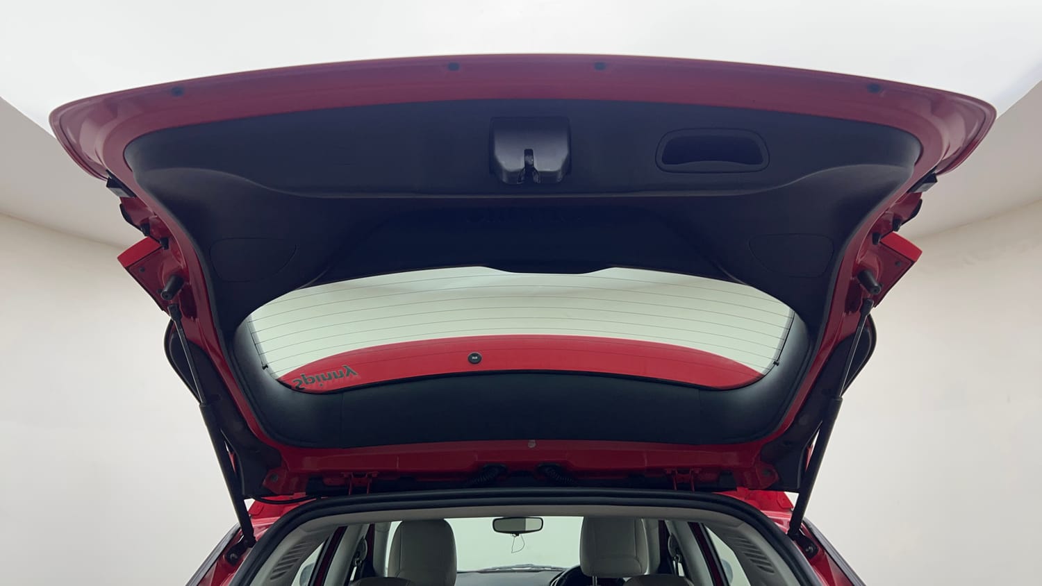 Used 2019 Jeep Compass Limited 1.4 Petrol AT Petrol Automatic interior DICKY DOOR OPEN VIEW