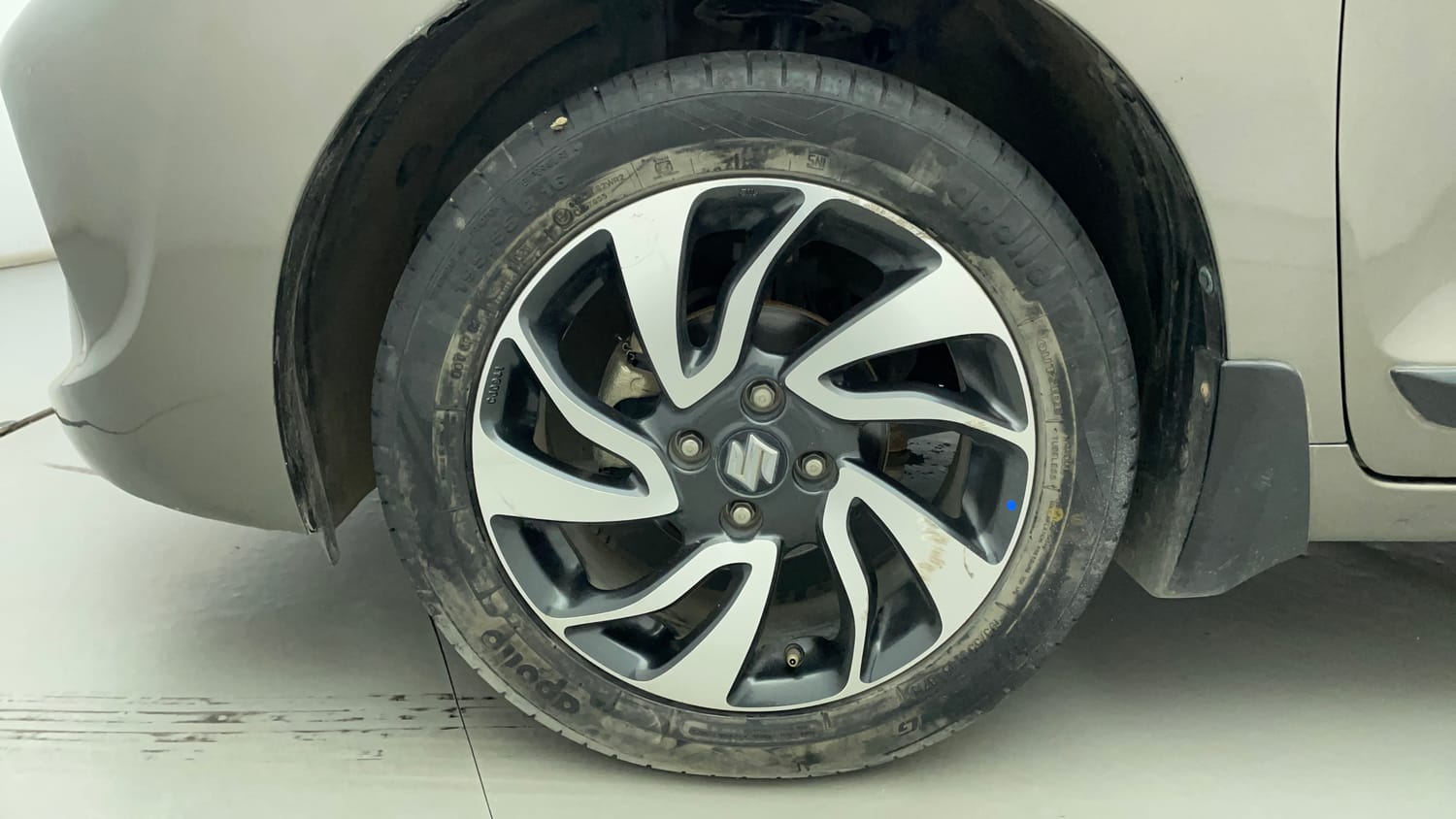 Used 2021 Maruti Suzuki Baleno Zeta Automatic Petrol Automatic tyres LEFT FRONT TYRE RIM VIEW