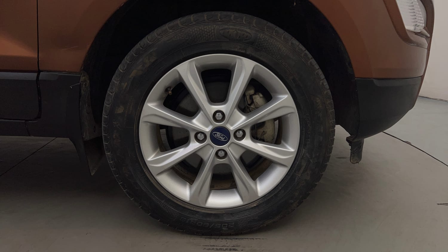 Used 2018 Ford EcoSport Titanium 1.5L Ti-VCT Petrol Manual tyres RIGHT FRONT TYRE RIM VIEW