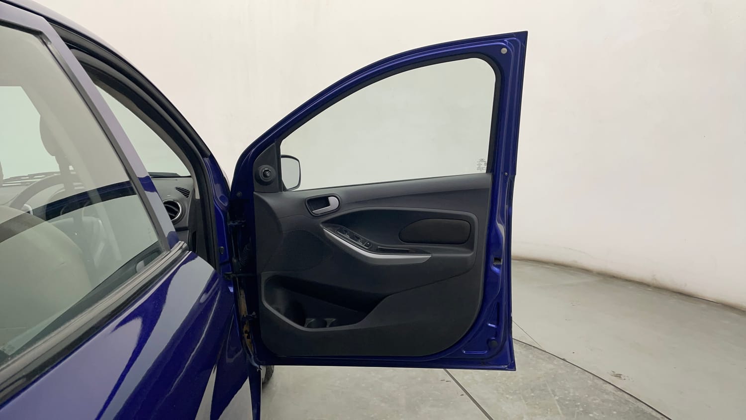 Used 2016 Ford Figo Titanium 1.2 Ti-VCT Petrol Manual interior RIGHT FRONT DOOR OPEN VIEW
