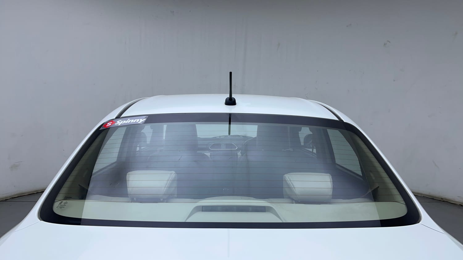 Used 2018 Maruti Suzuki Dzire ZXi Plus AMT Petrol Automatic exterior BACK WINDSHIELD VIEW