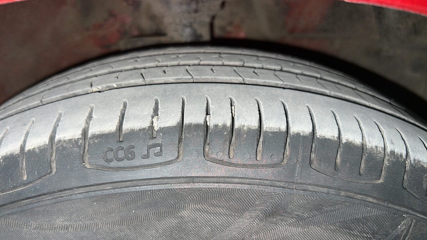 Used 2019 Maruti Suzuki Celerio ZXi Petrol Manual tyres RIGHT FRONT TYRE TREAD VIEW