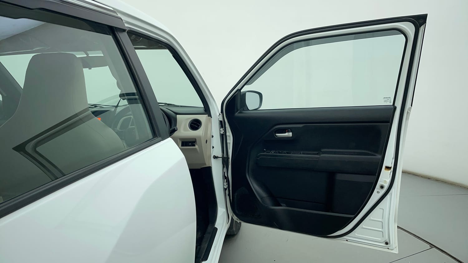 Used 2022 Maruti Suzuki Wagon R ZXI 1.2 Petrol Manual interior RIGHT FRONT DOOR OPEN VIEW