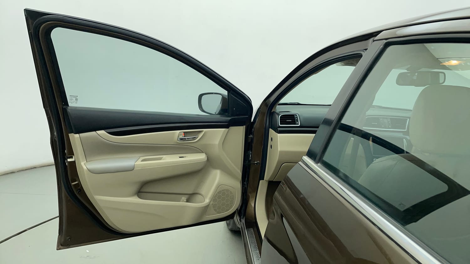 Used 2017 Maruti Suzuki Ciaz Alpha 1.3 Hybrid Diesel Manual interior LEFT FRONT DOOR OPEN VIEW