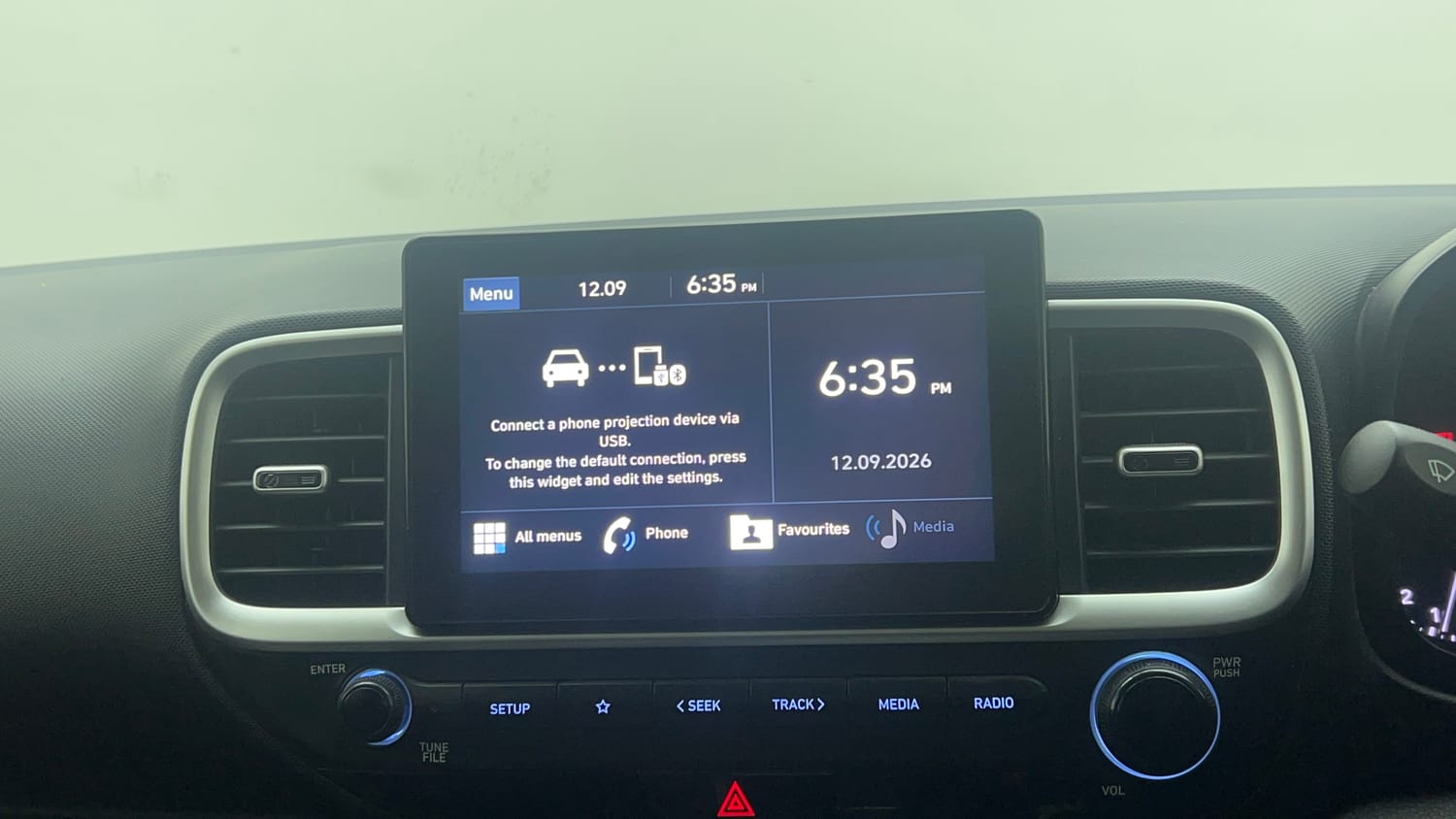 Used 2020 hyundai Venue SX 1.0 Turbo Petrol Petrol Manual top_features Touch screen infotainment system
