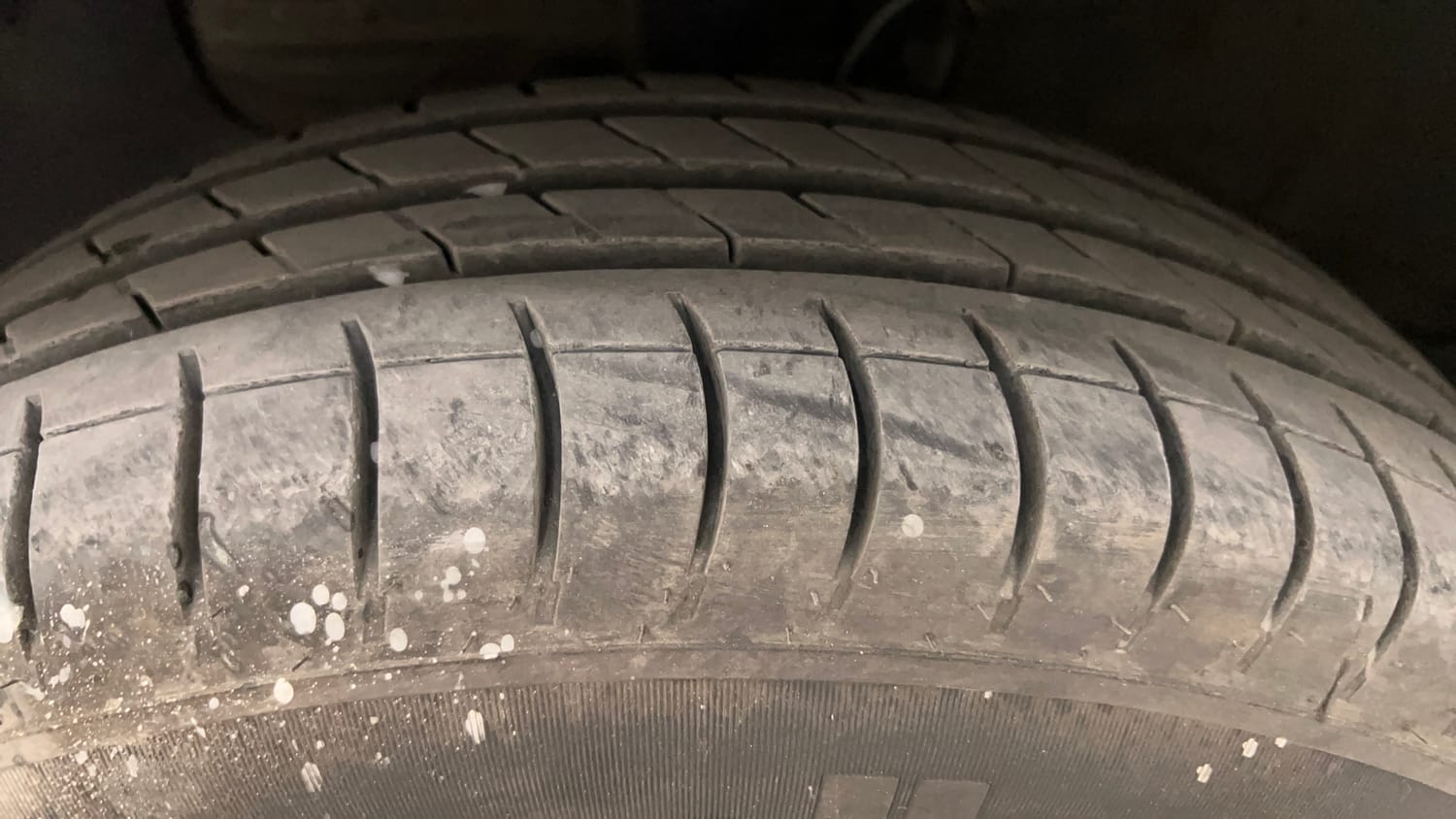 Used 2017 Hyundai Elite i20 Sportz 1.2 Petrol Manual tyres LEFT FRONT TYRE TREAD VIEW