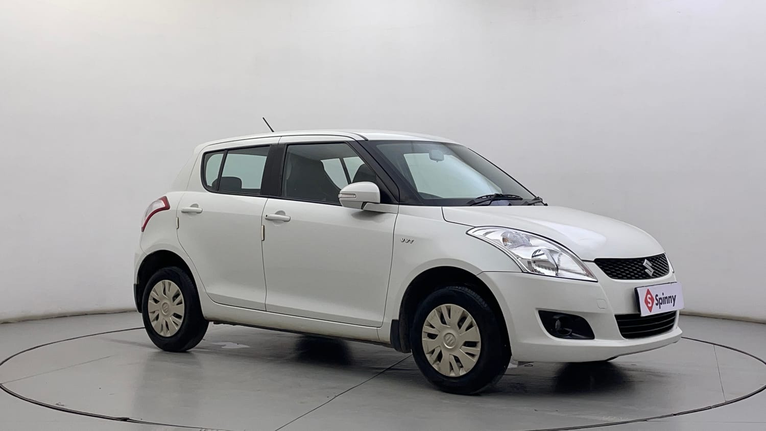 Used 2014 Maruti Suzuki Swift VXi Petrol Manual exterior RIGHT FRONT CORNER VIEW