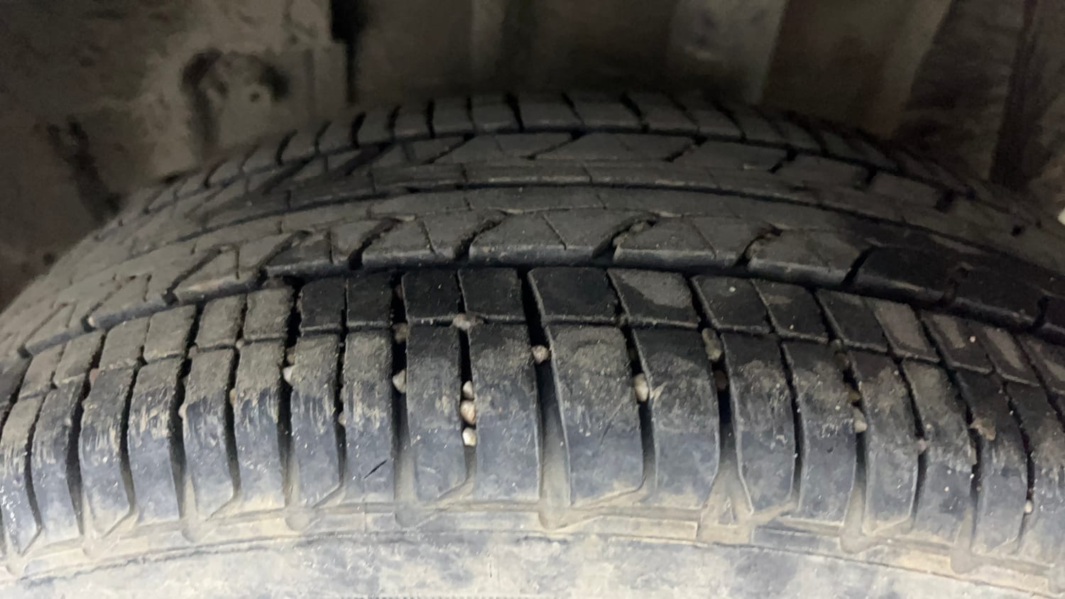 Used 2021 Tata Tigor XZA Plus Petrol Automatic tyres LEFT REAR TYRE TREAD VIEW