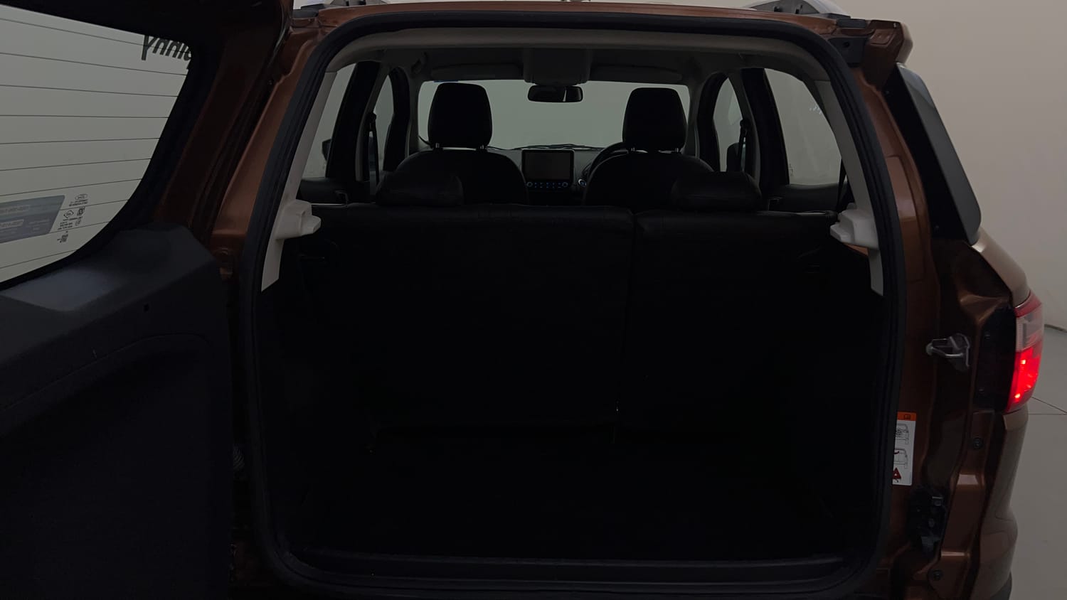 Used 2018 Ford EcoSport Titanium 1.5L Ti-VCT Petrol Manual interior DICKY INSIDE VIEW