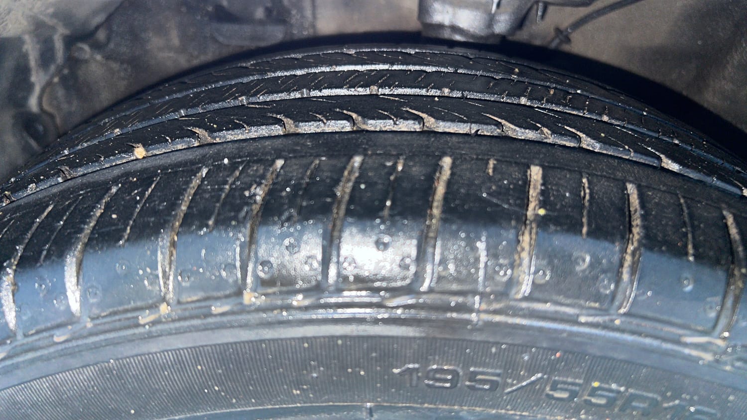Used 2013 Hyundai Verna Fluidic 1.6 VTVT SX AT Petrol Automatic tyres LEFT FRONT TYRE TREAD VIEW