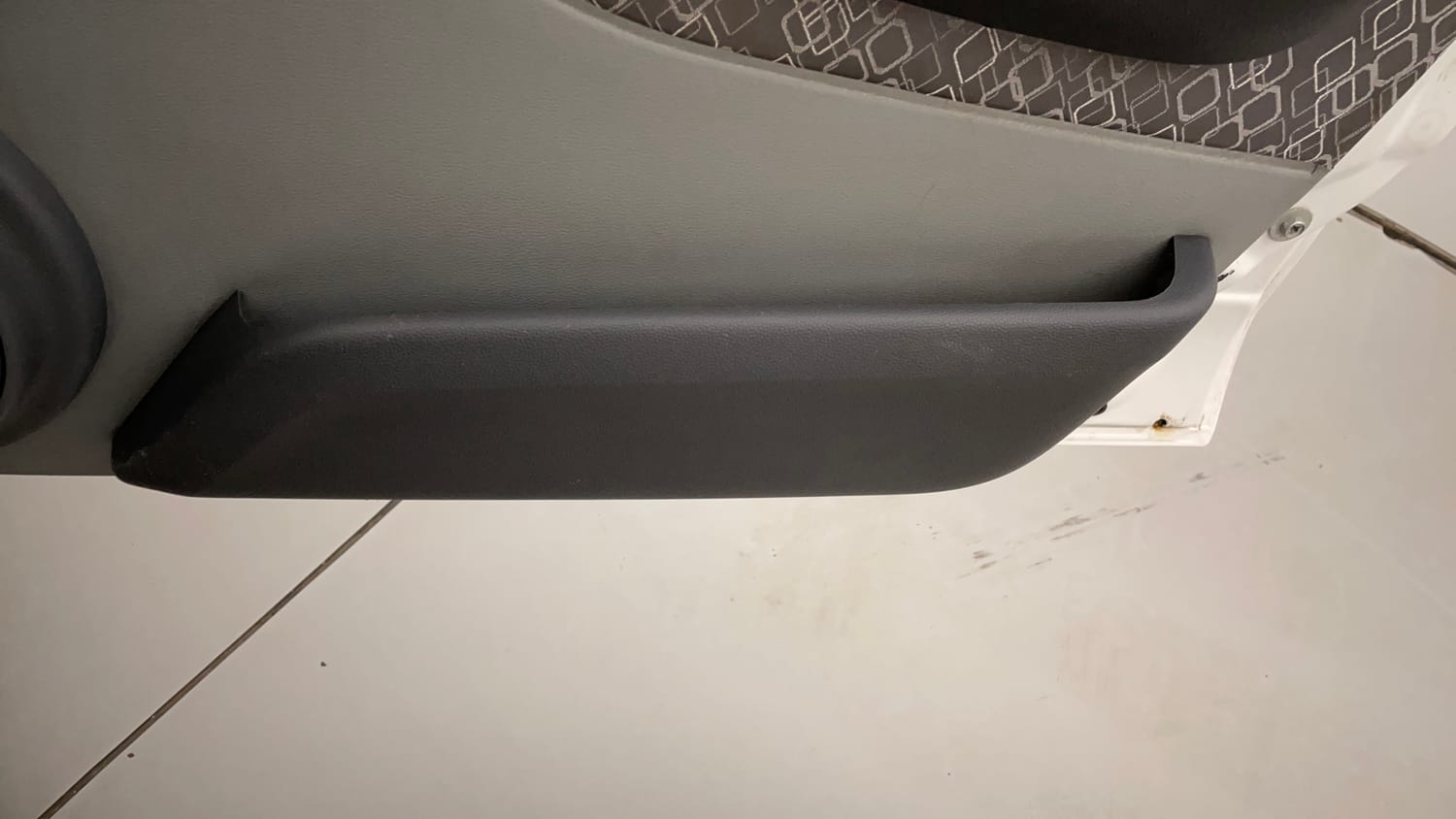 Used 2017 Maruti Suzuki Alto 800 LXi Petrol Manual top_features Door pockets