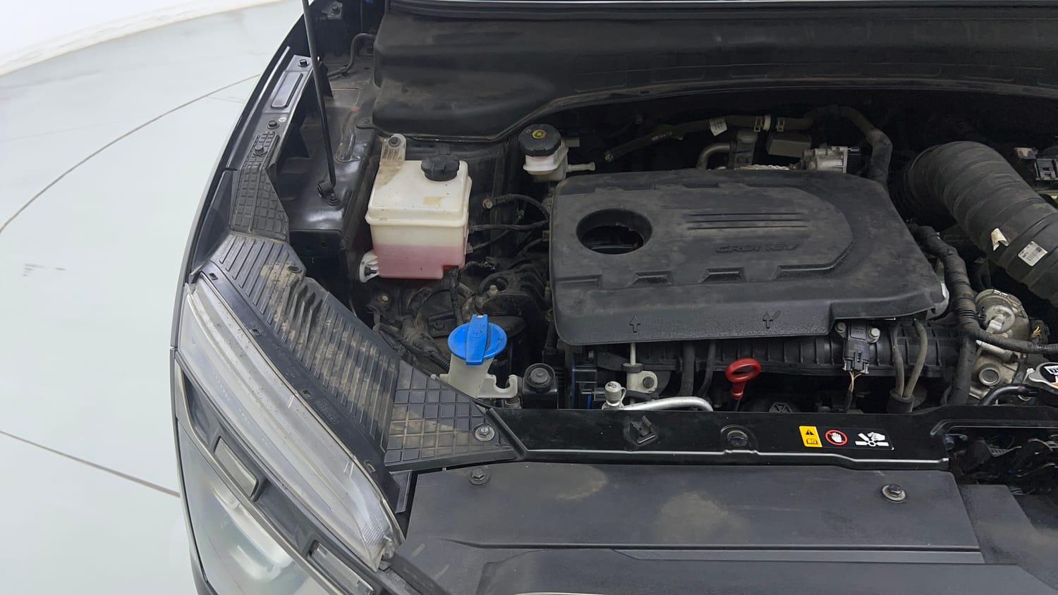 Used 2022 Hyundai Alcazar Signature (O) 6 STR 1.5 Diesel AT Diesel Automatic engine ENGINE RIGHT SIDE VIEW
