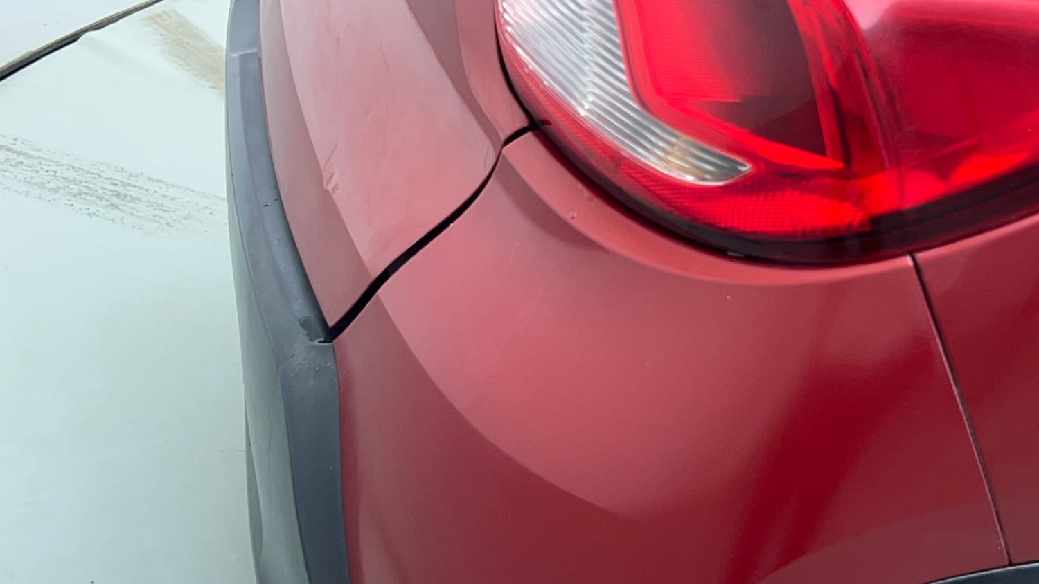 Used 2016 Renault Kwid RXT Petrol Manual dents MINOR SCRATCH