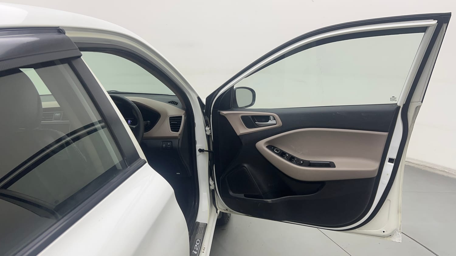 Used 2019 Hyundai Elite i20 Asta 1.2 (O) Petrol Manual interior RIGHT FRONT DOOR OPEN VIEW