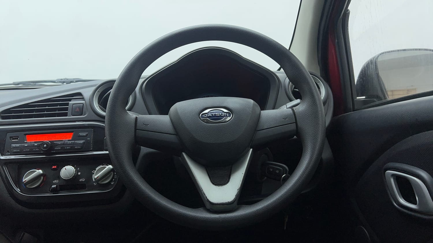 Used 2019 Datsun Redi-GO T (O) Petrol Manual interior STEERING VIEW
