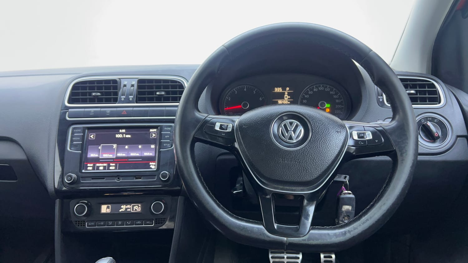 Used 2018 Volkswagen Polo GT TSI Petrol Automatic interior STEERING VIEW