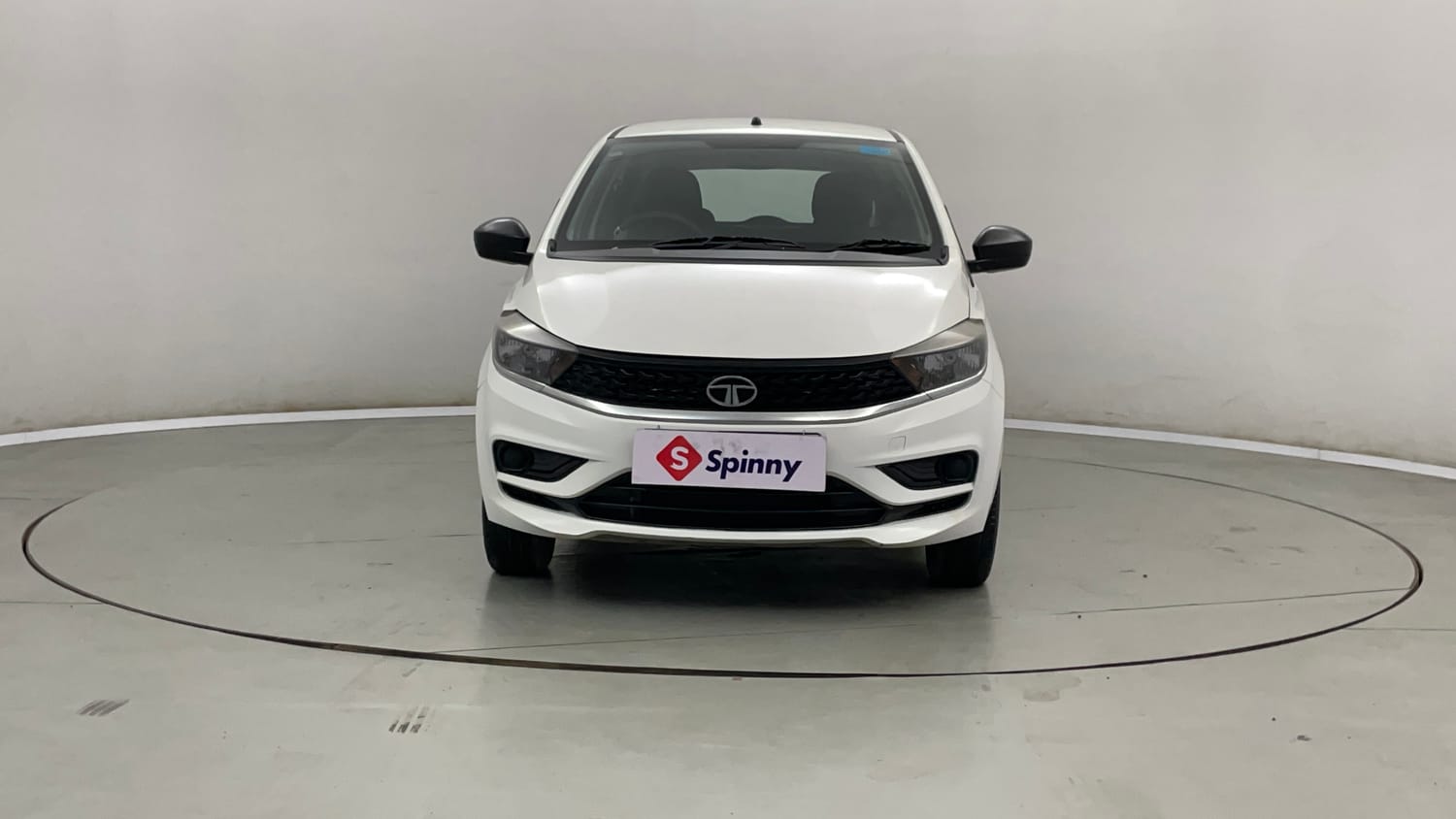 Used 2021 Tata Tiago XE Petrol Manual exterior FRONT VIEW