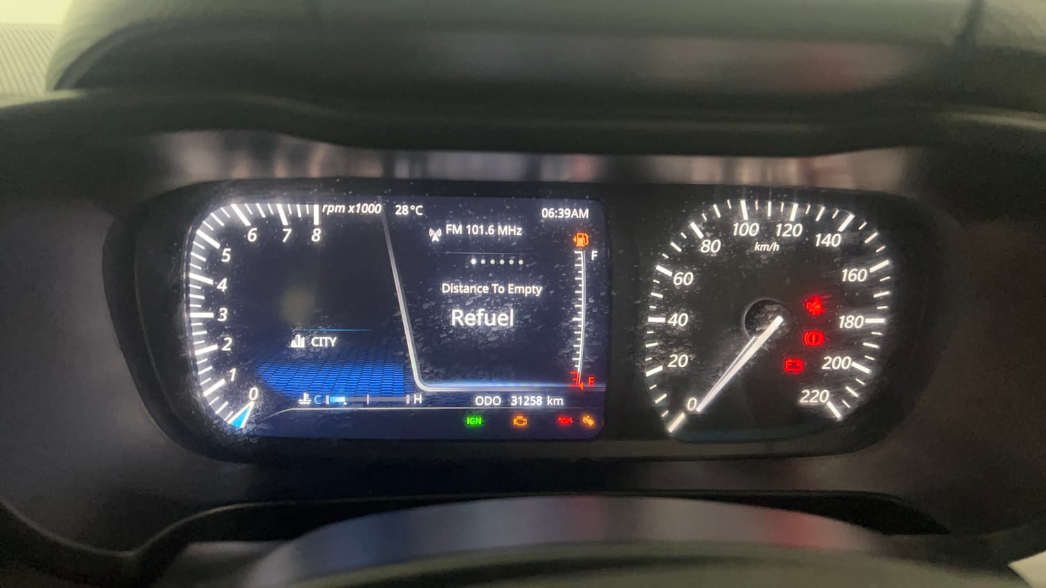 Used 2020 Tata Altroz XZ (O) Petrol Petrol Manual interior CLUSTERMETER VIEW