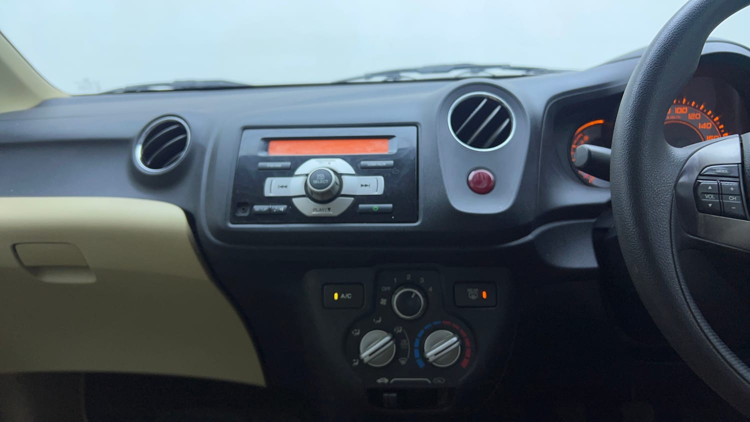 Used 2014 Honda Brio S MT Petrol Manual top_features Integrated (in-dash) music system