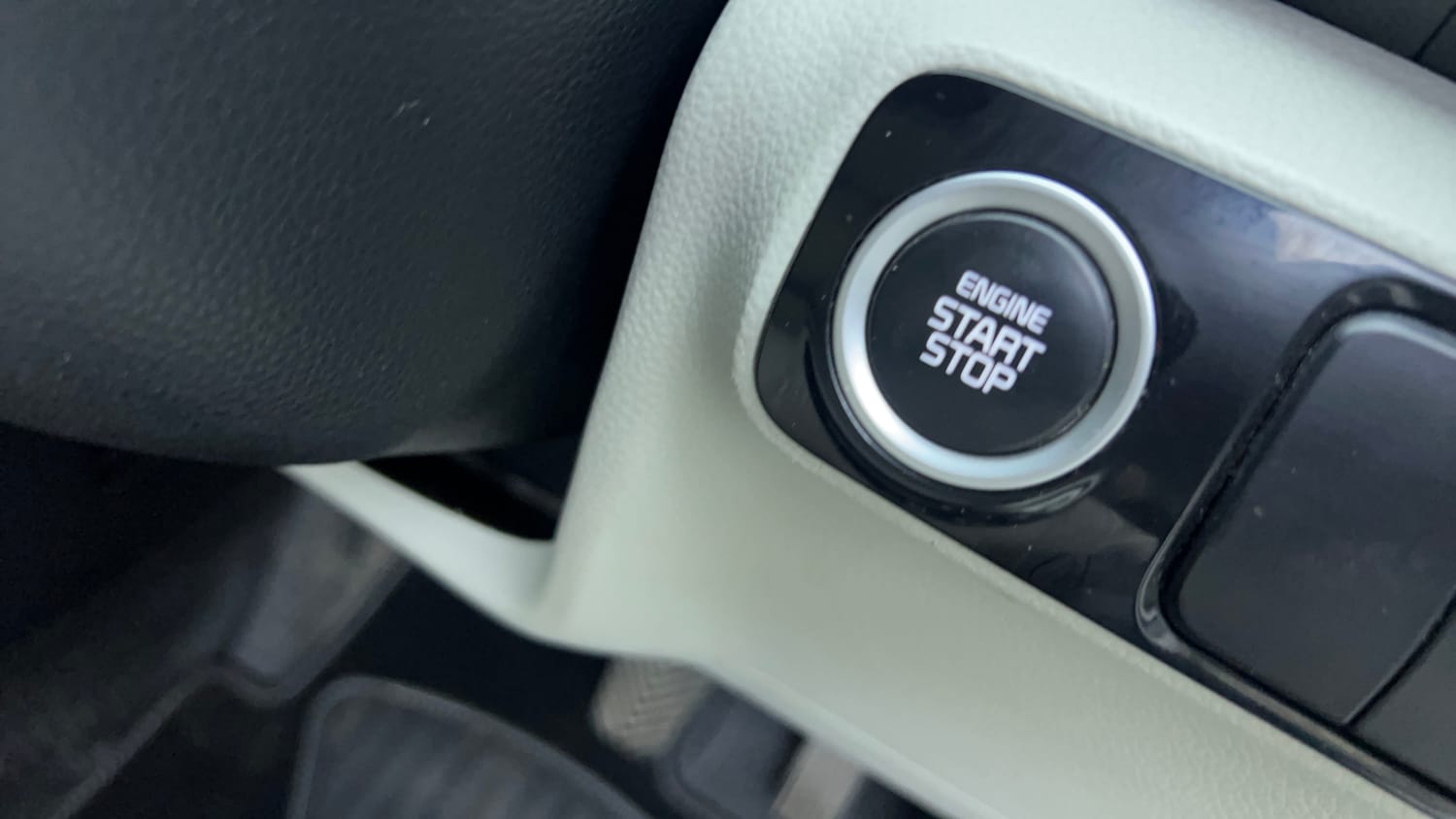 Used 2020 Kia Sonet HTX 1.0 iMT Petrol Manual top_features Keyless start