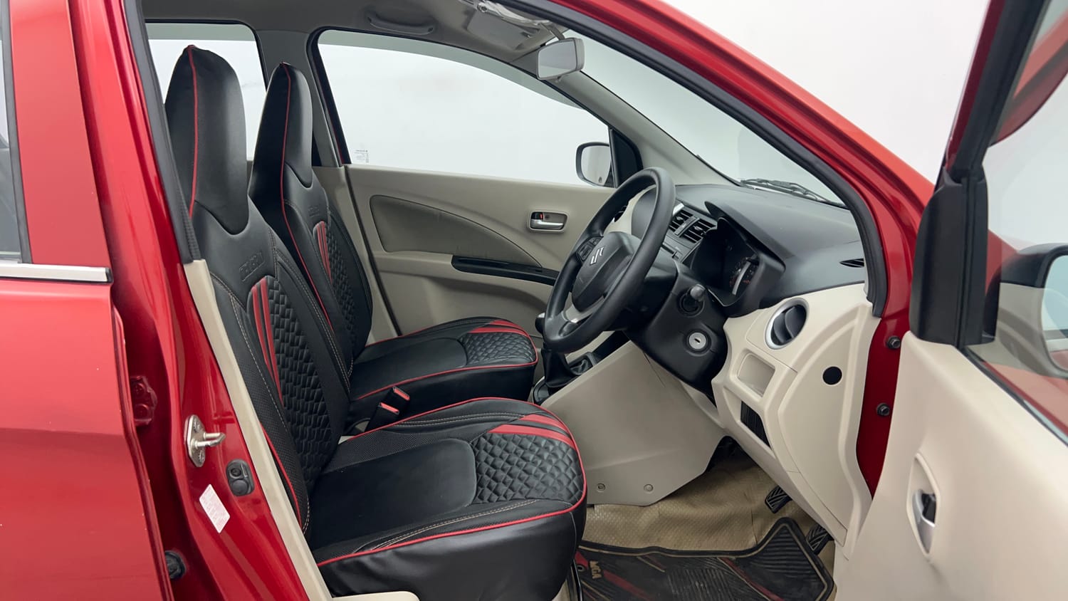 Used 2019 Maruti Suzuki Celerio ZXi Petrol Manual interior RIGHT SIDE FRONT DOOR CABIN VIEW