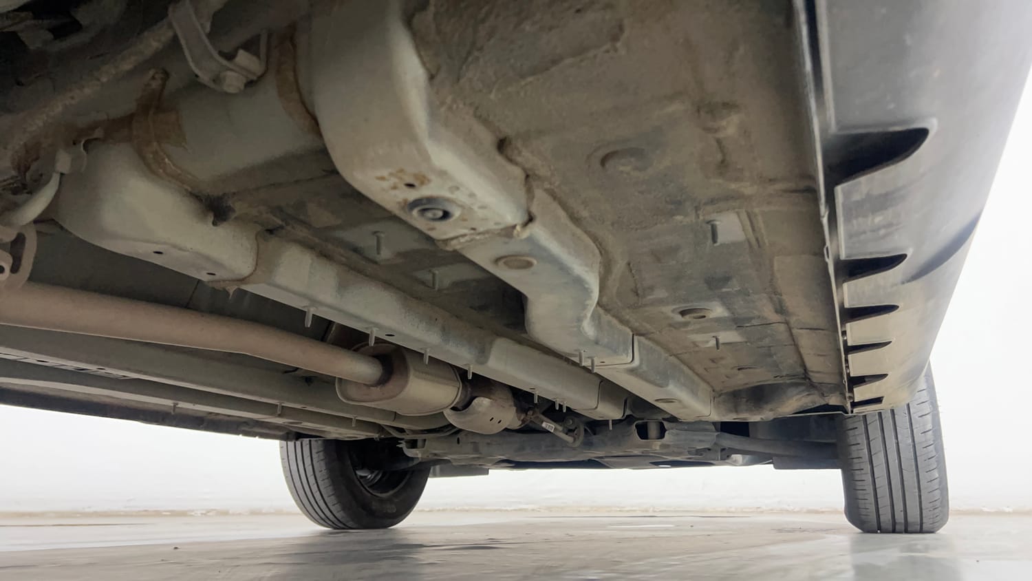 Used 2024 Hyundai Creta 1.5 MPi Petrol MT E Petrol Manual extra REAR RIGHT UNDERBODY VIEW