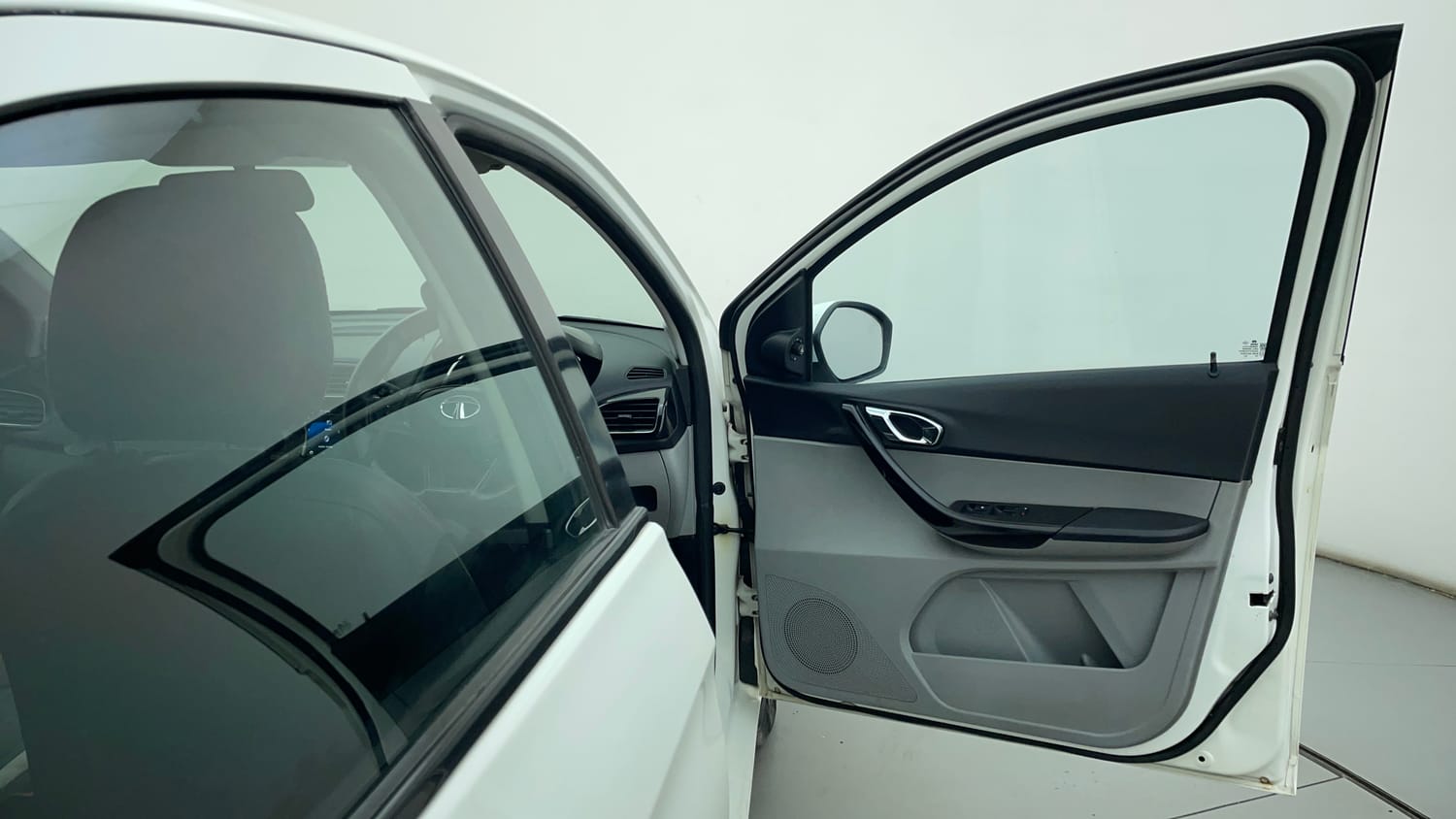 Used 2020 Tata Tiago XZA Petrol Automatic interior RIGHT FRONT DOOR OPEN VIEW